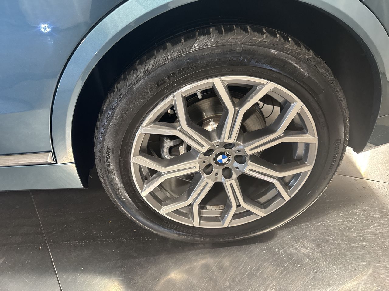 Vehicle image 11 of 36