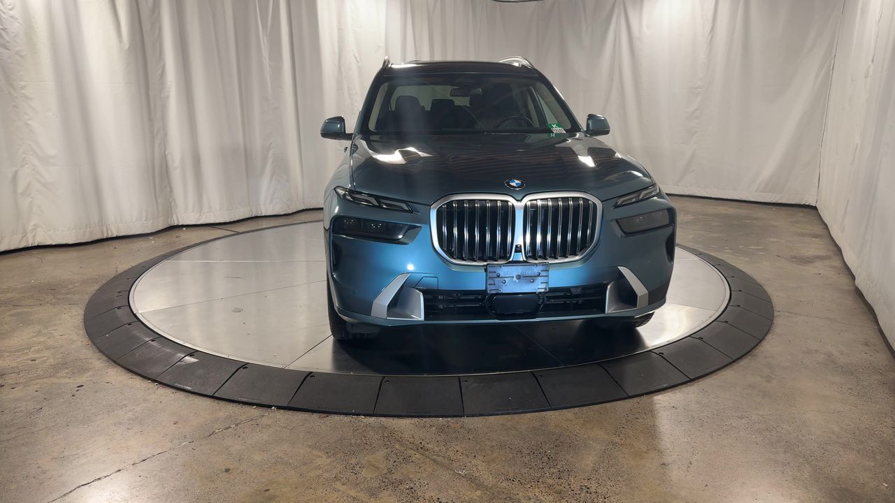 Vehicle image 4 of 36