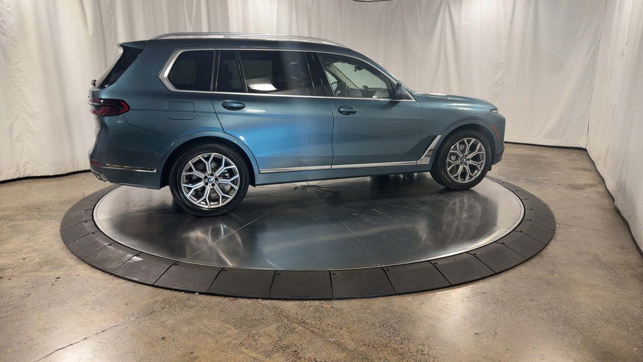 Vehicle image 6 of 36