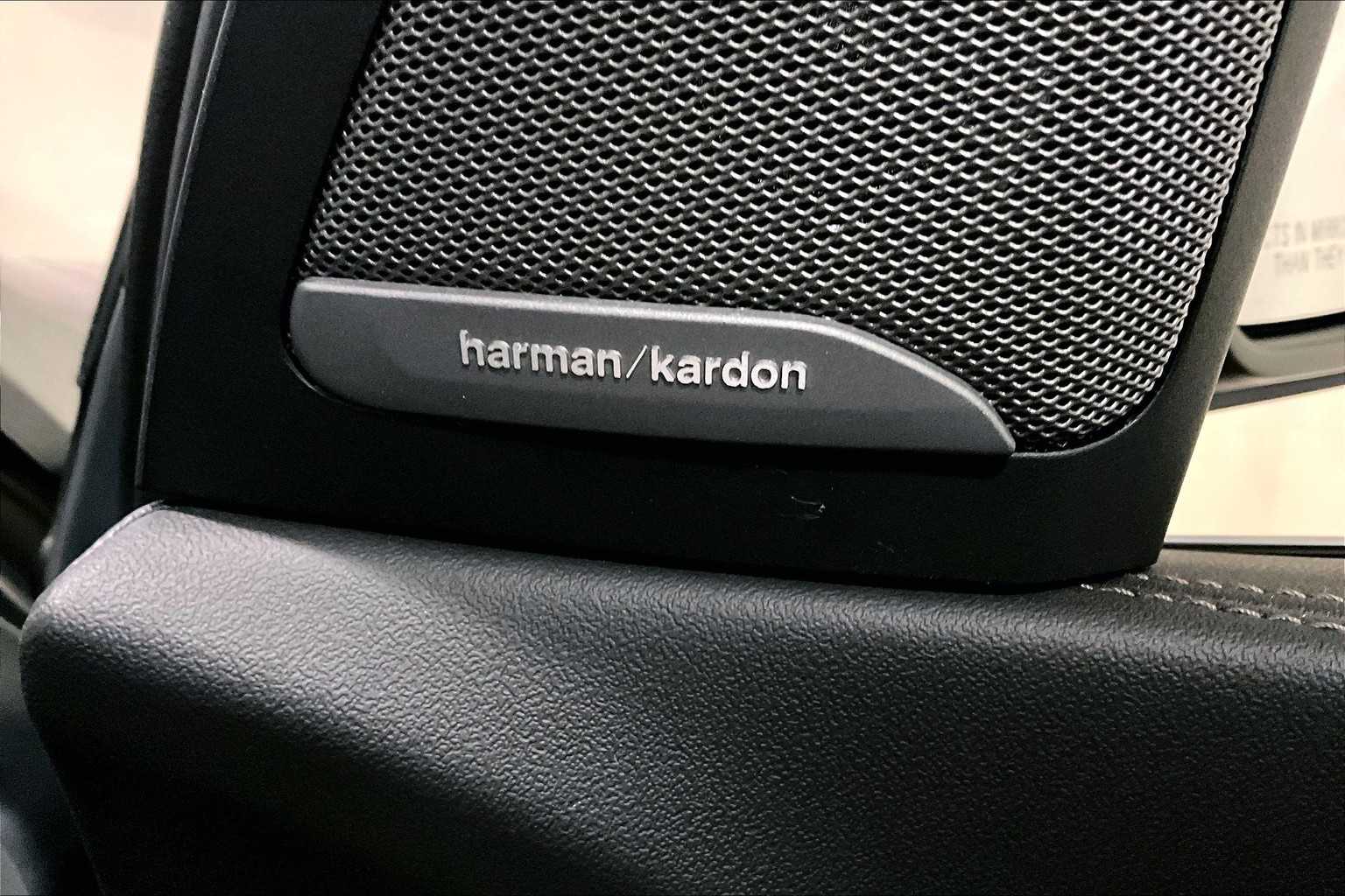 Vehicle image 34 of 35