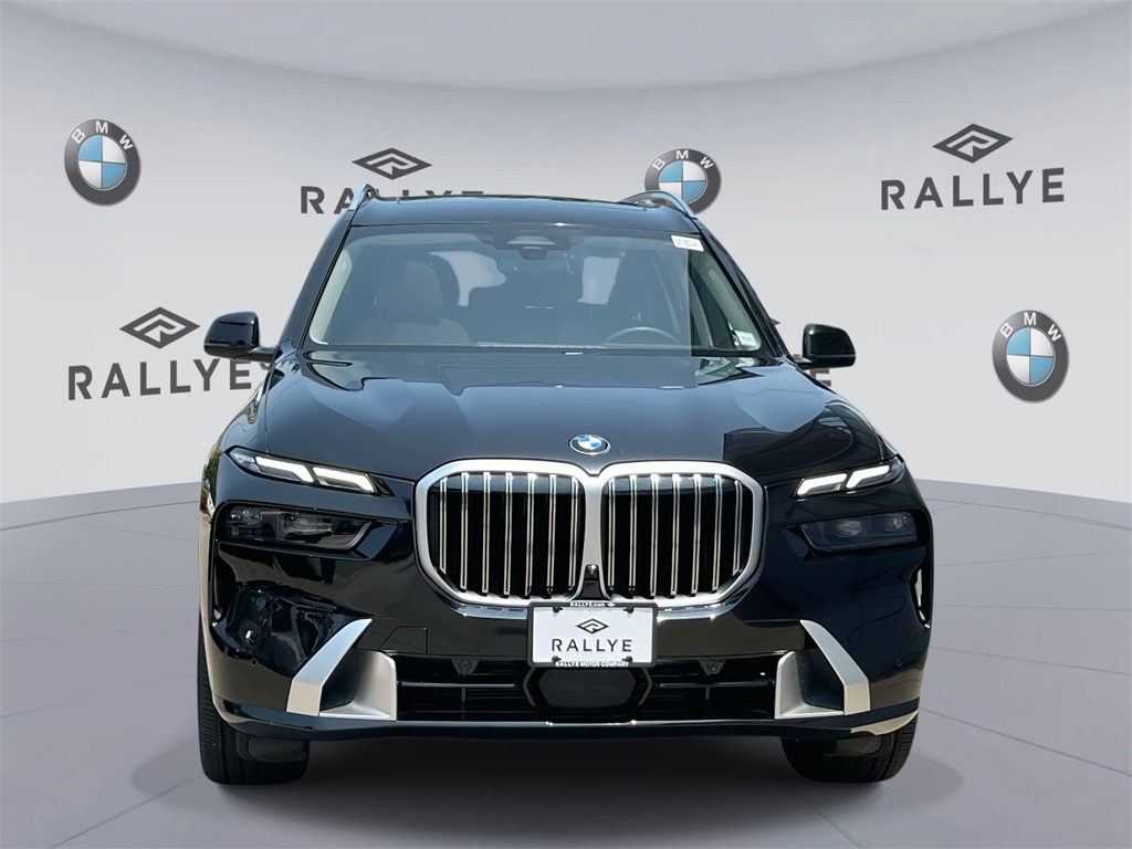 Vehicle image 2 of 19