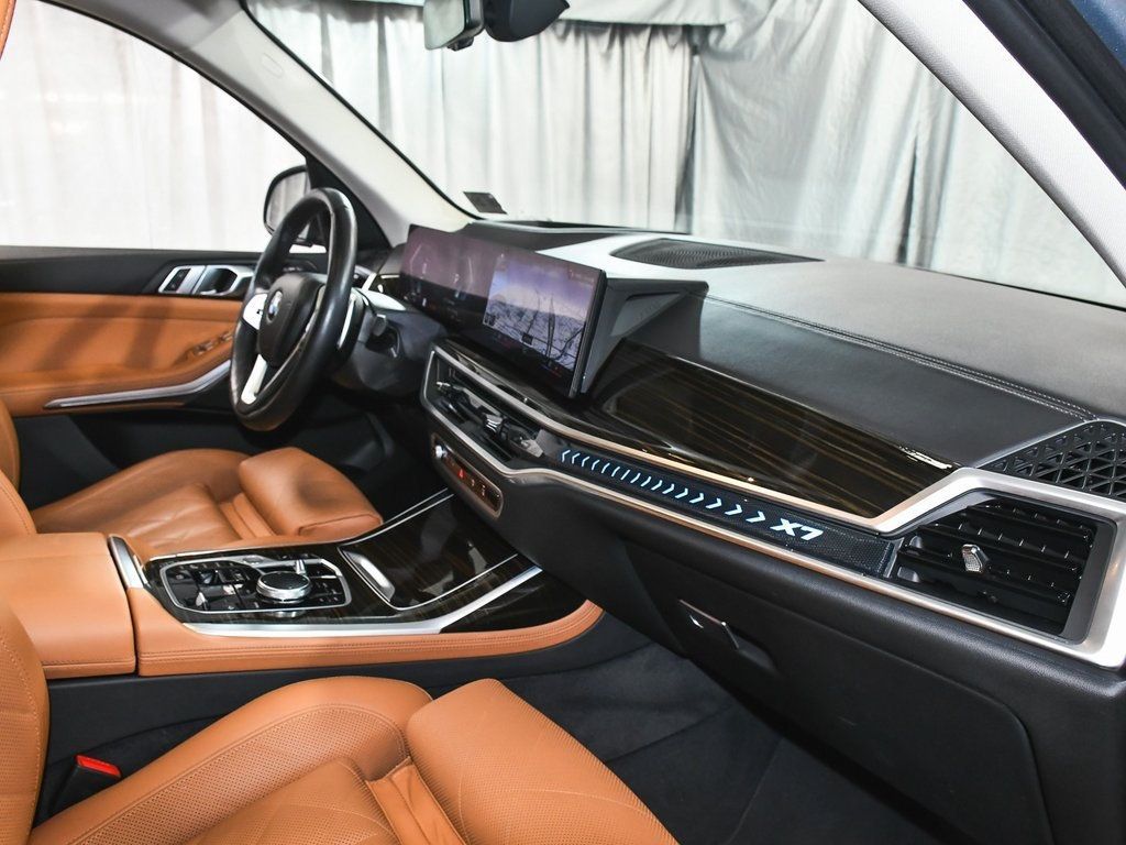 Vehicle image 69 of 100