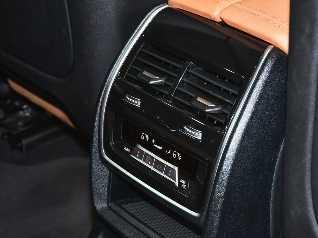 Vehicle image 56 of 100
