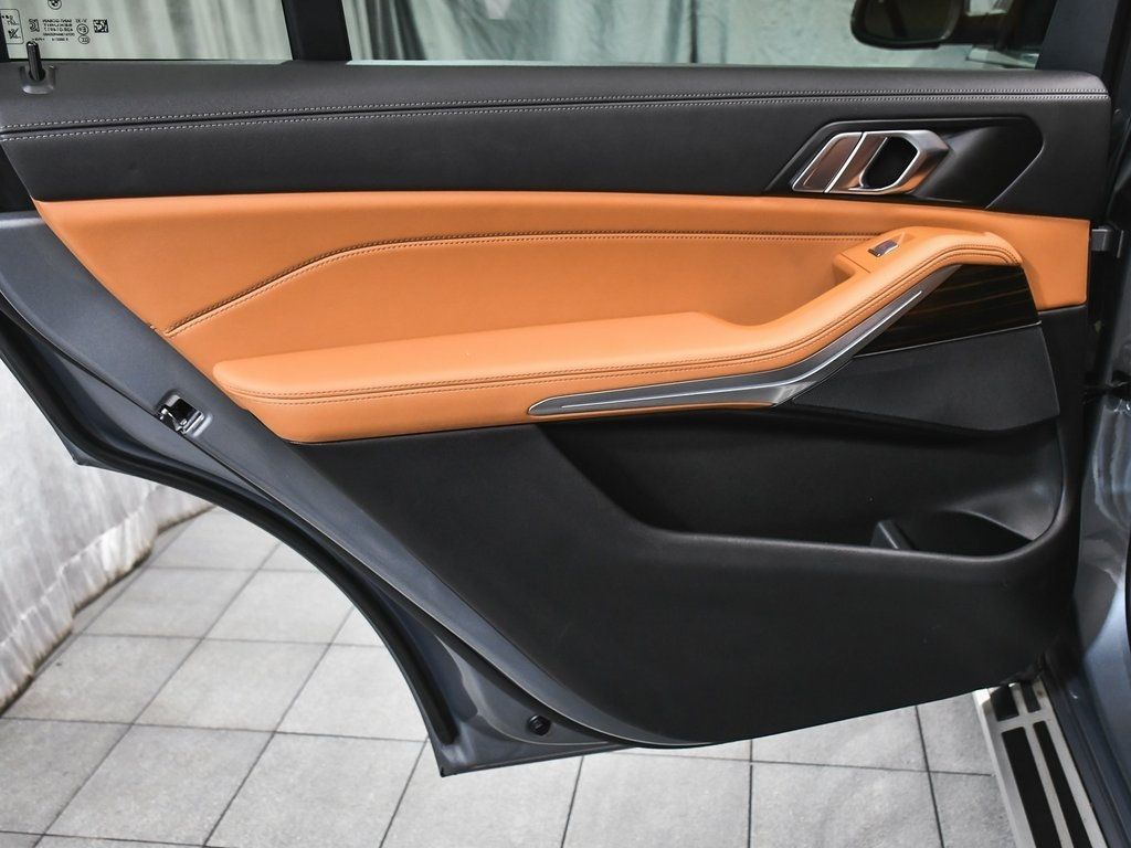 Vehicle image 12 of 100