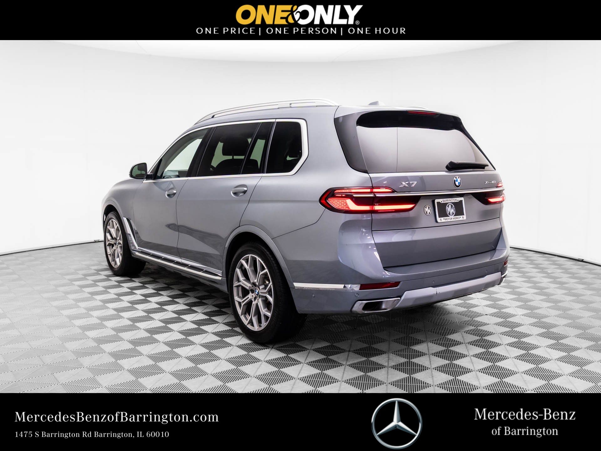 Vehicle image 10 of 40