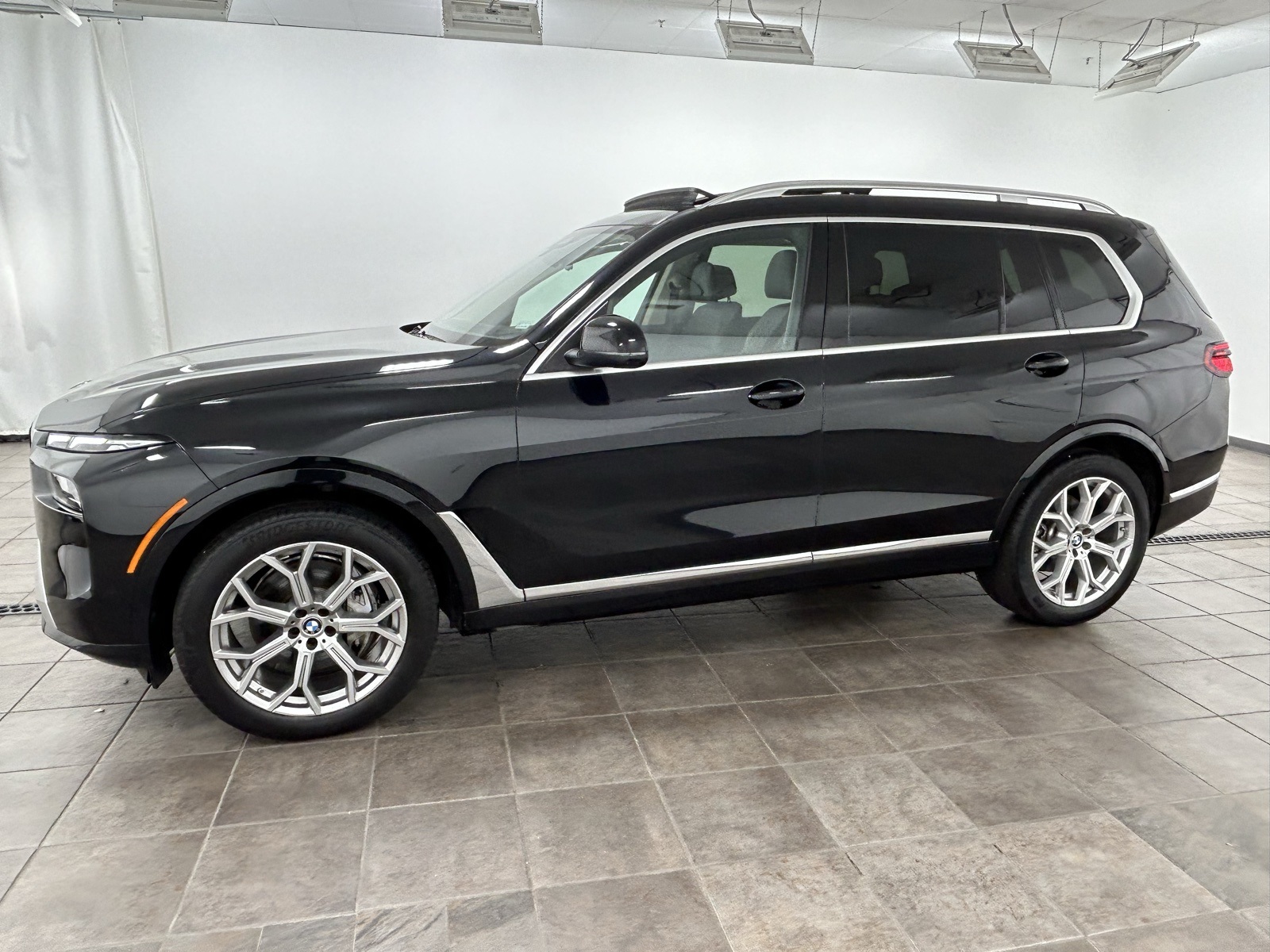 Vehicle image 1 of 44