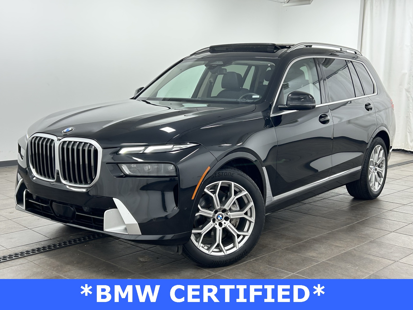Vehicle image 2 of 44