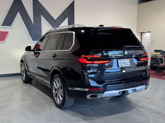 Vehicle image 5 of 26