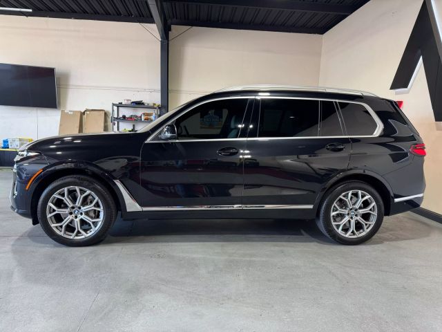 Vehicle image 6 of 26