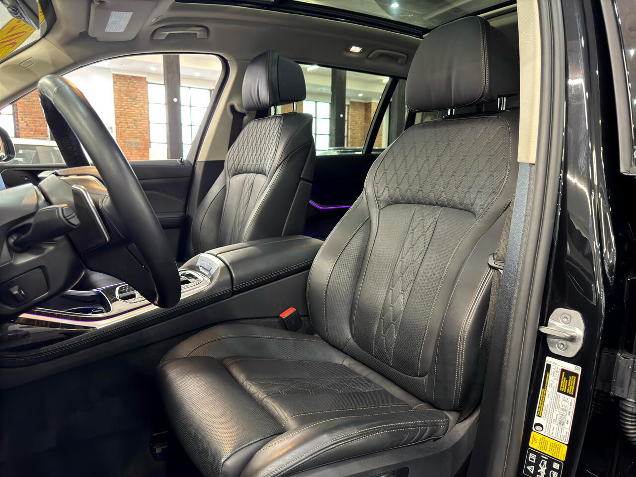 Vehicle image 25 of 54