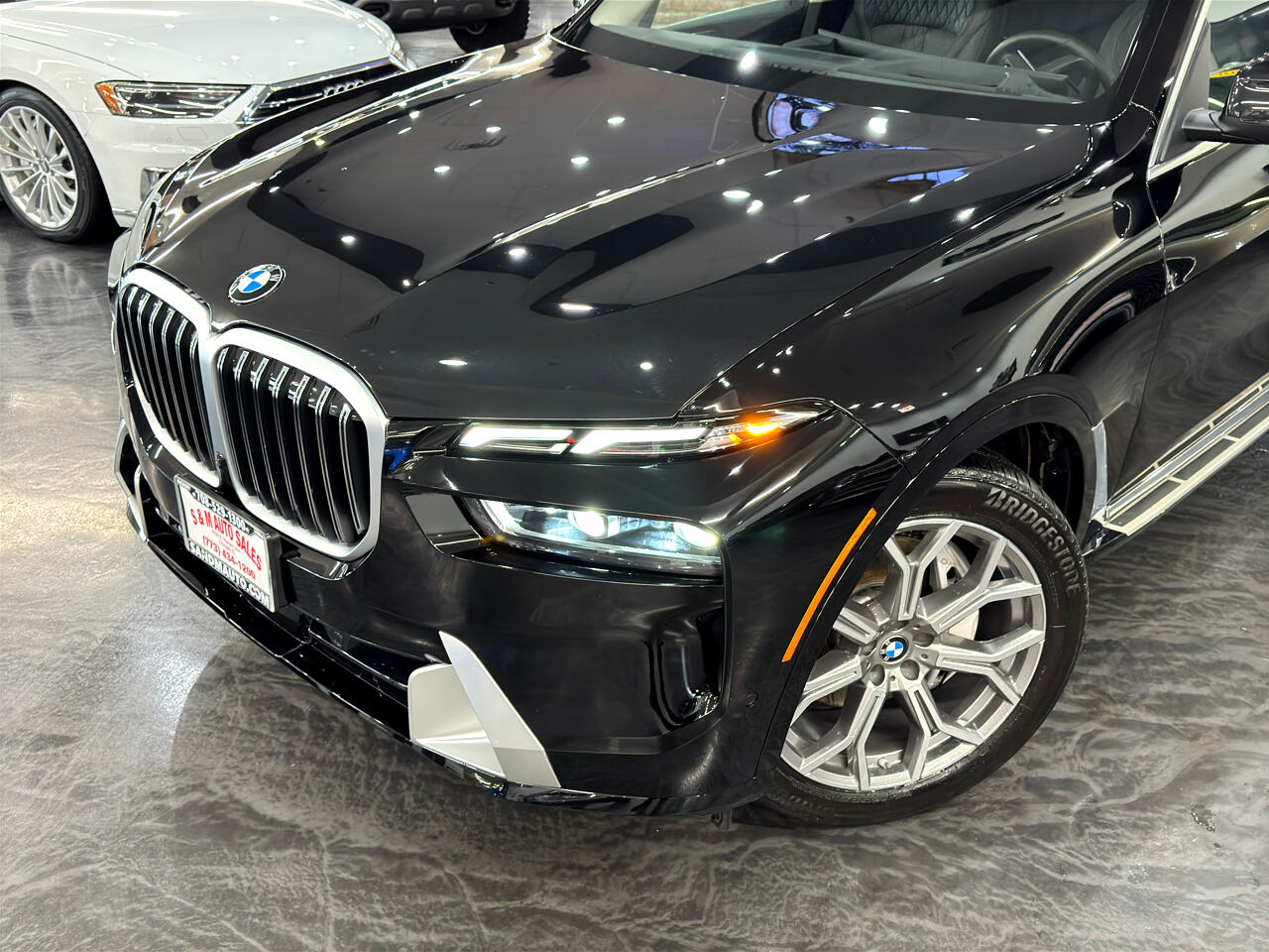 Vehicle image 6 of 54