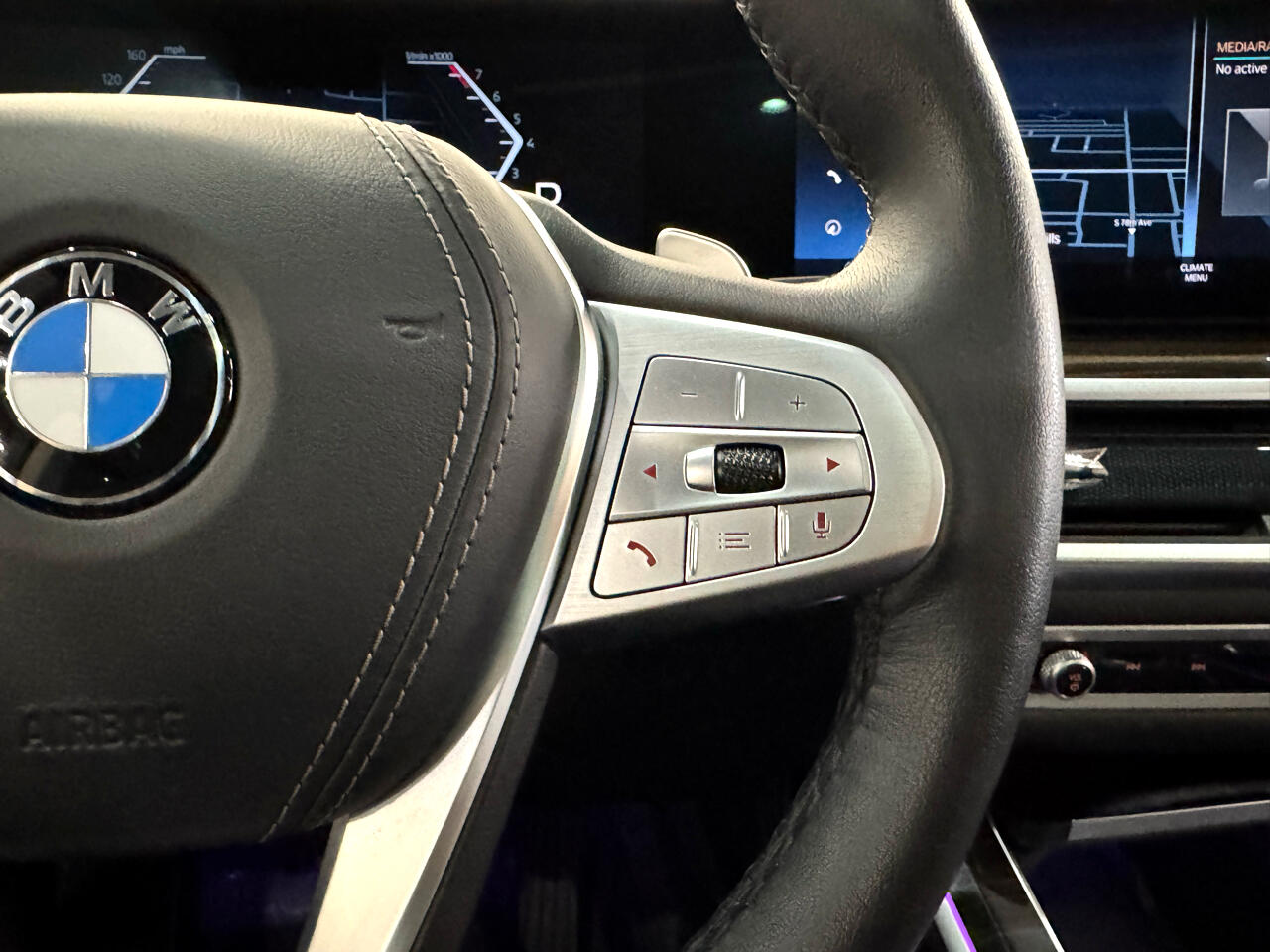 Vehicle image 41 of 54