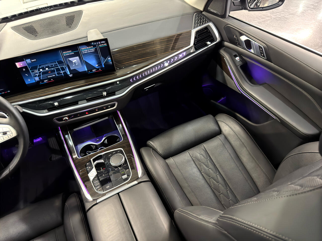 Vehicle image 36 of 54