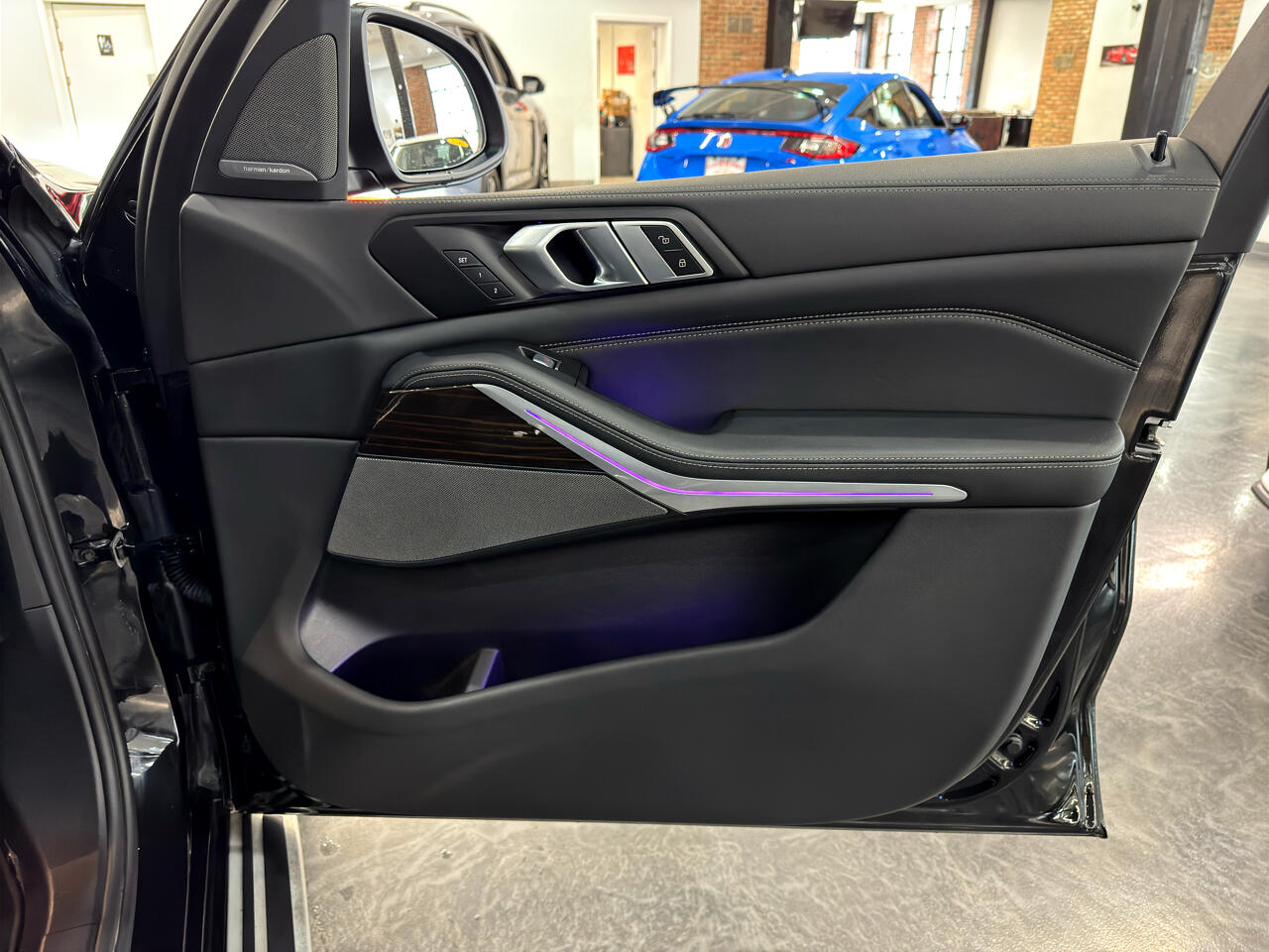 Vehicle image 48 of 54