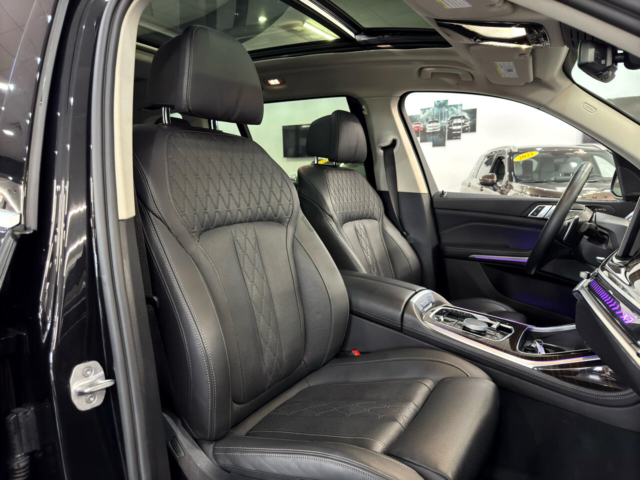 Vehicle image 53 of 54
