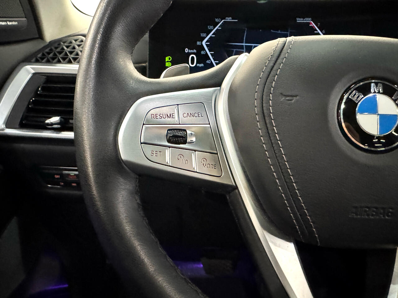 Vehicle image 40 of 54