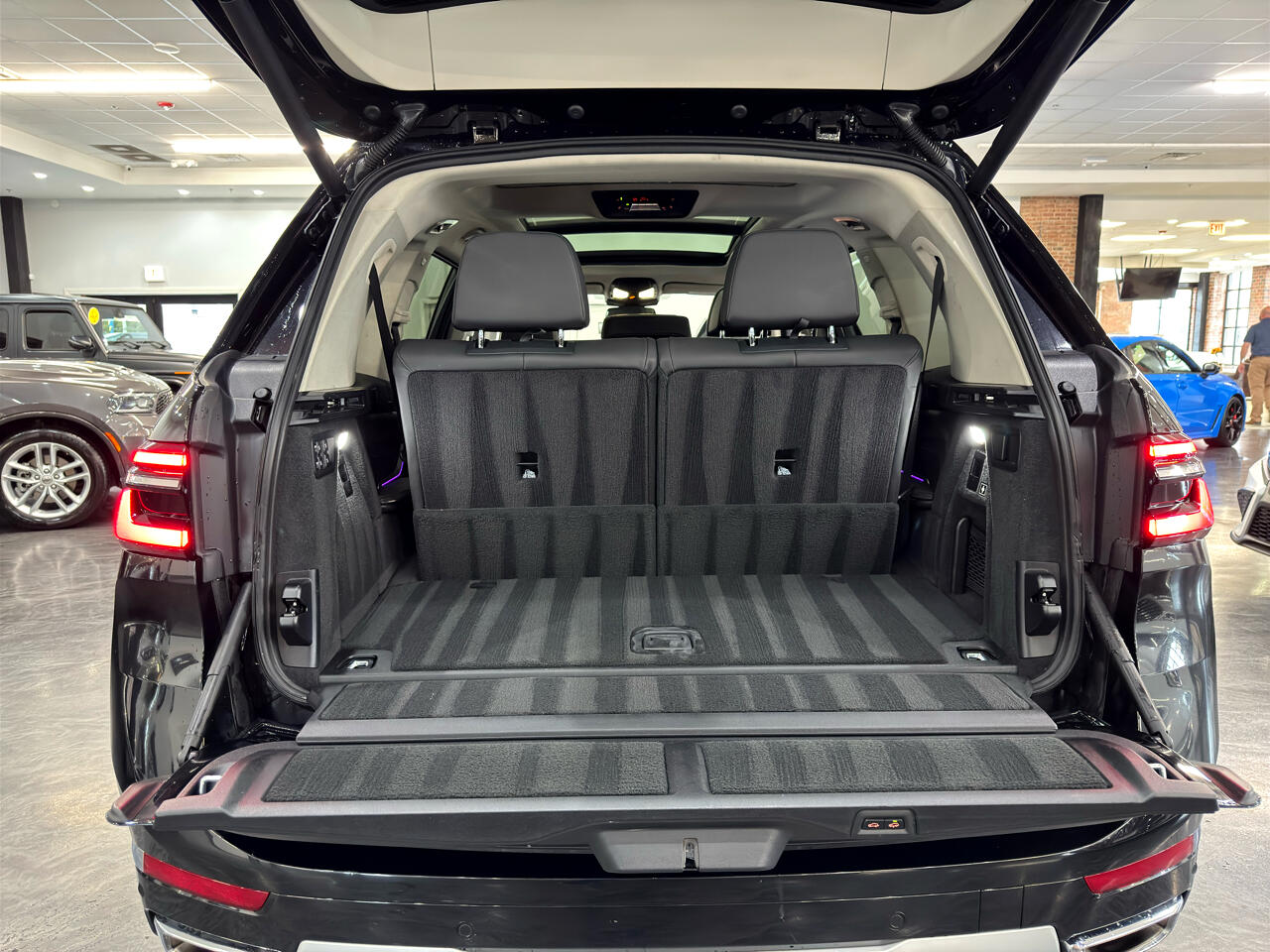 Vehicle image 44 of 54