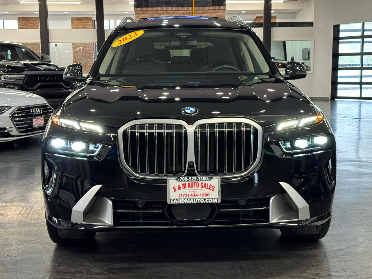 Vehicle image 7 of 54