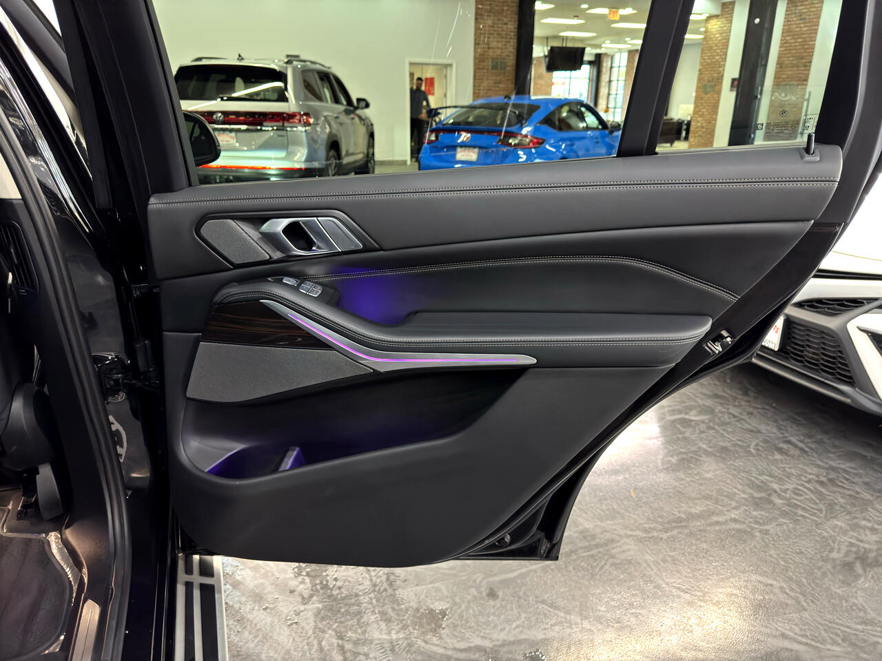 Vehicle image 45 of 54
