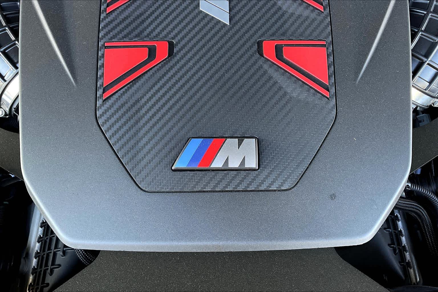 Vehicle image 32 of 36