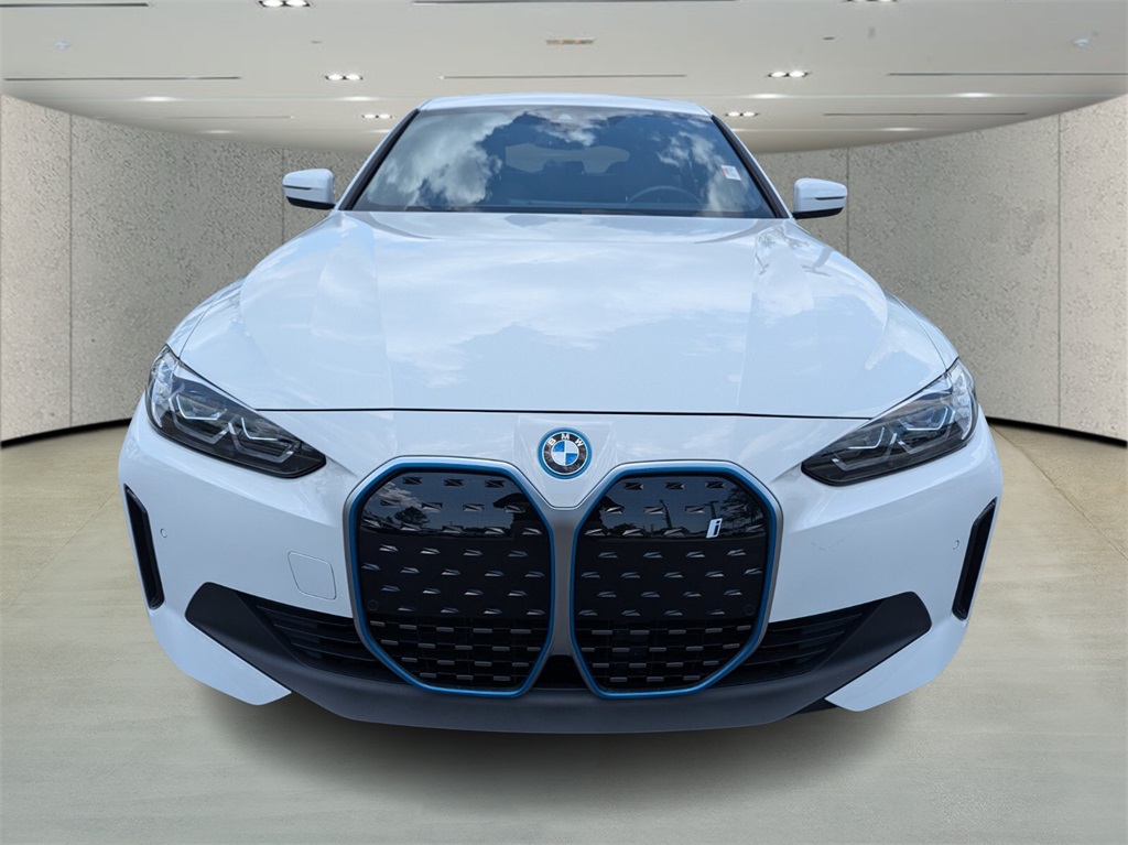 Vehicle image 2 of 30