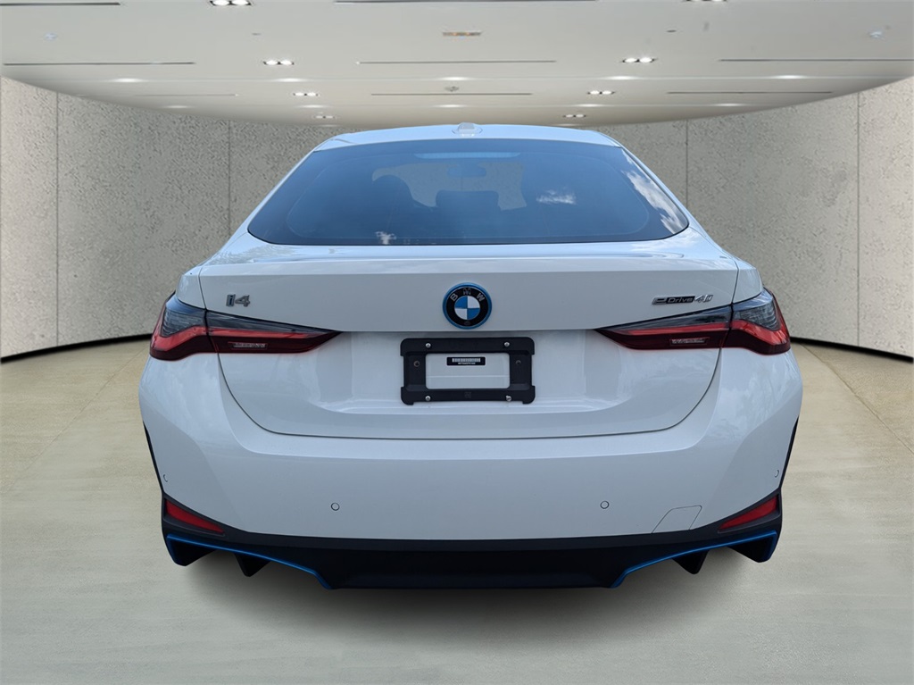 Vehicle image 6 of 30