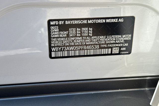 Vehicle image 24 of 28