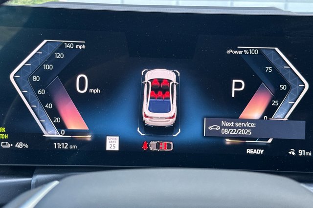 Vehicle image 25 of 28