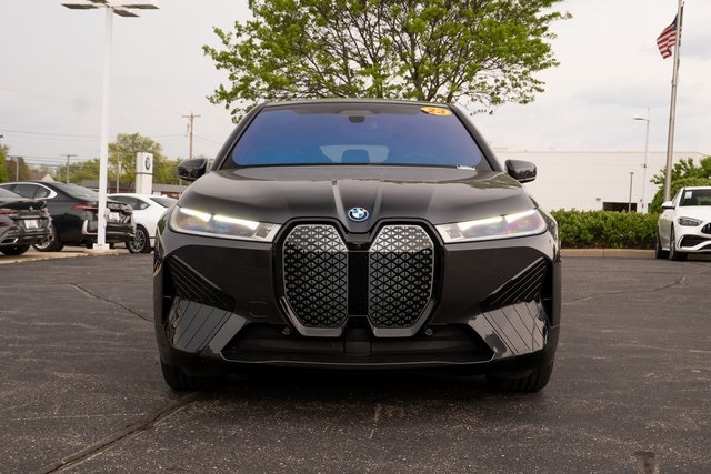 Vehicle image 2 of 40