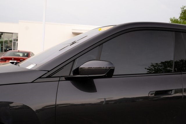 Vehicle image 8 of 40