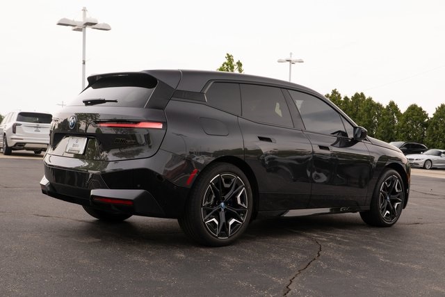 Vehicle image 4 of 40