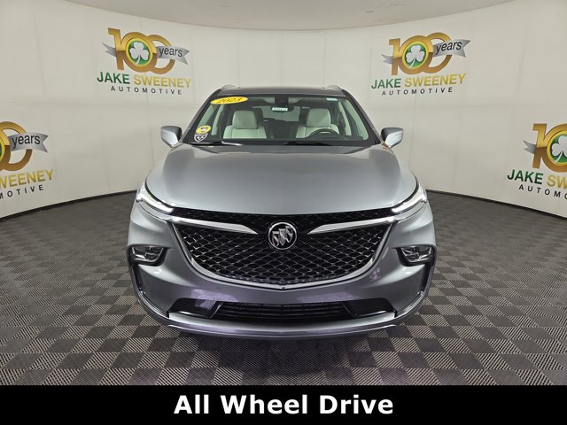 2023 Buick Enclave Avenir Image 2 of 37