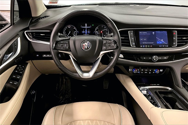 Vehicle image 7 of 42