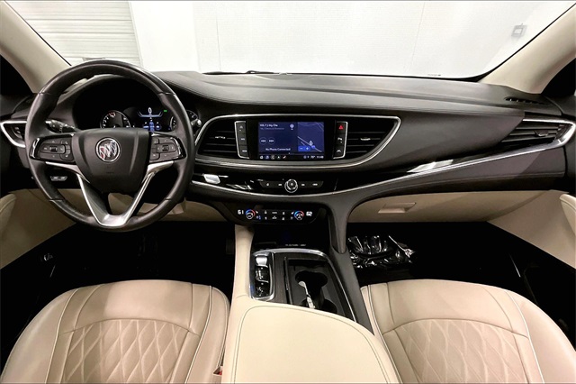 Vehicle image 16 of 42