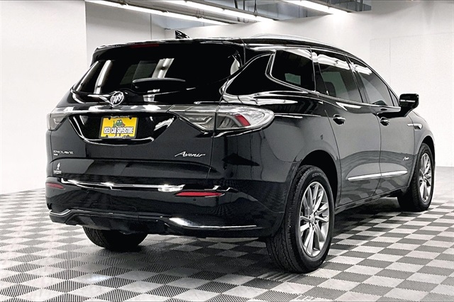 Vehicle image 4 of 42