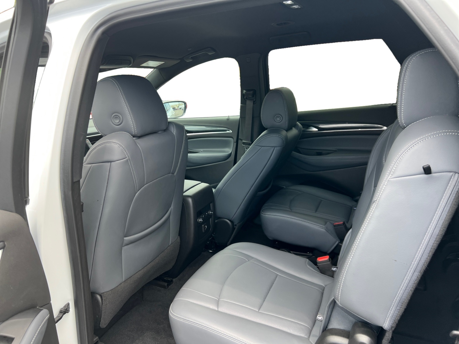 Vehicle image 12 of 23