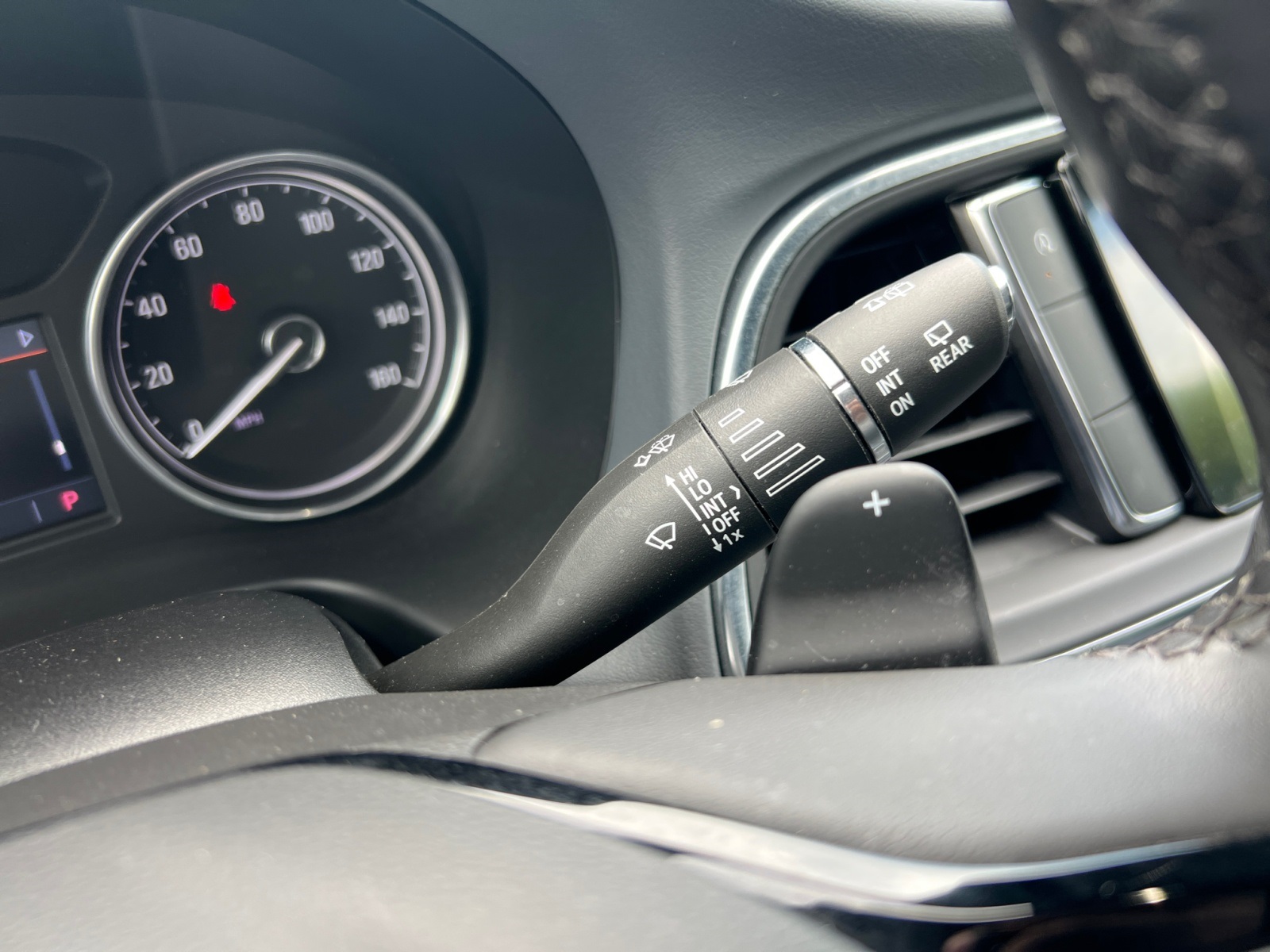 Vehicle image 18 of 23