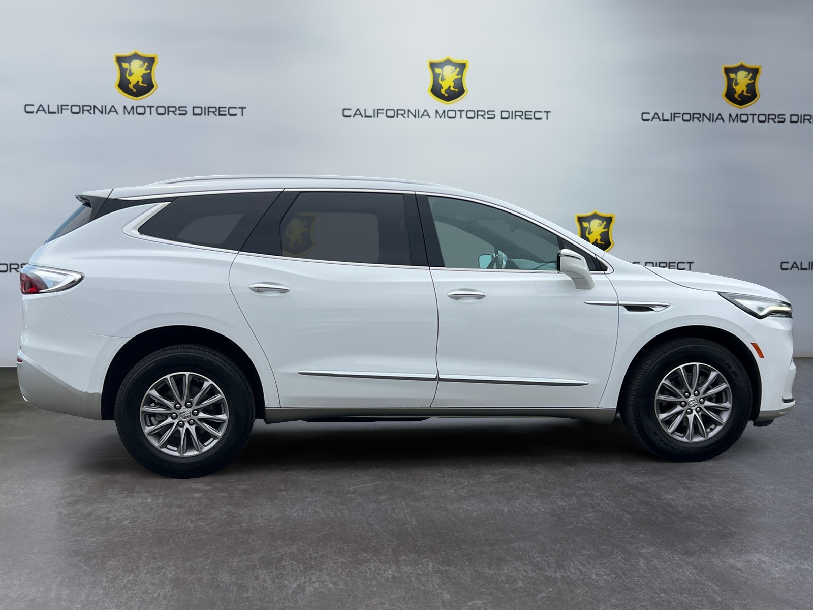 Vehicle image 4 of 23