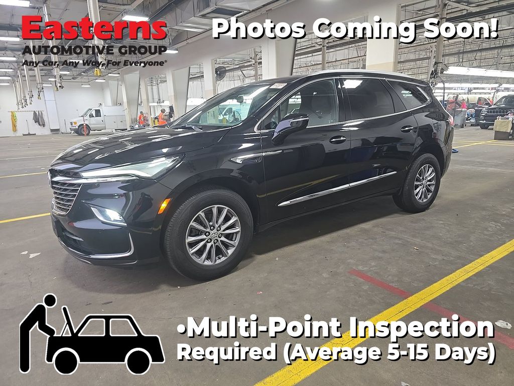 2023 Buick Enclave Essence Image 1 of 1