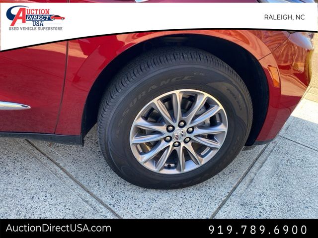 Vehicle image 10 of 34