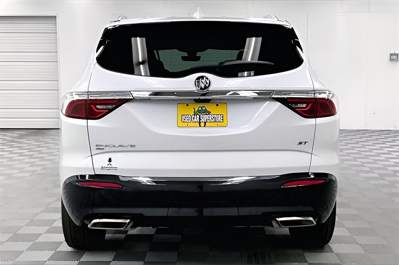 Vehicle image 43 of 44