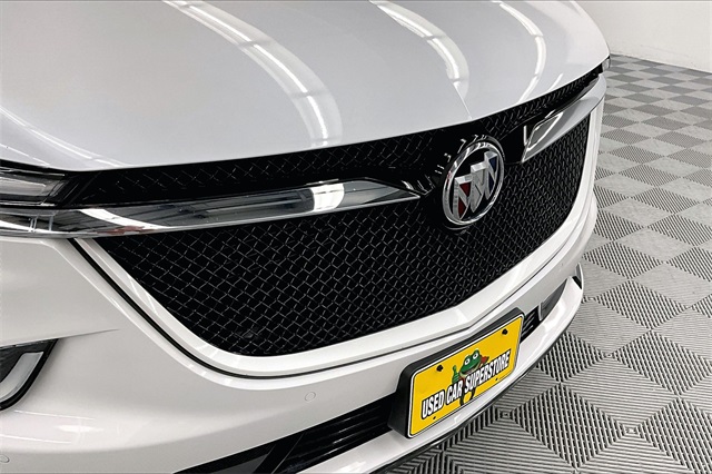 Vehicle image 31 of 44