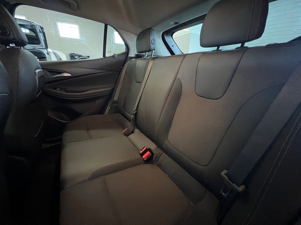 Vehicle image 18 of 24