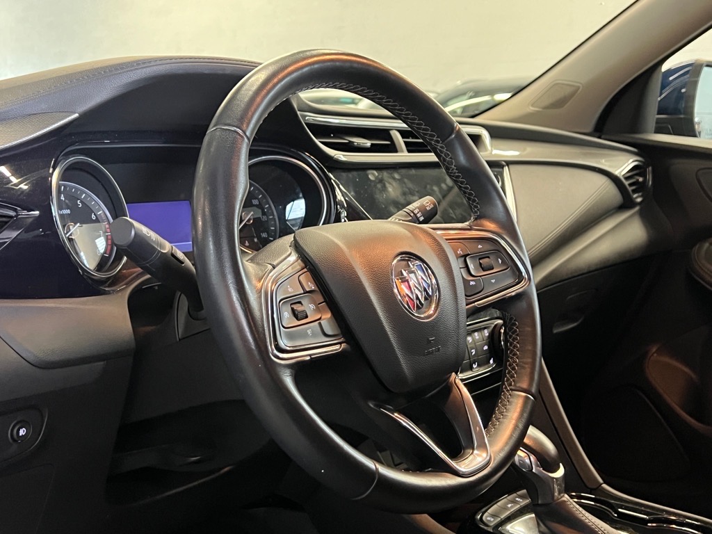 Vehicle image 8 of 24