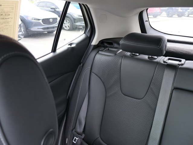 Vehicle image 11 of 43