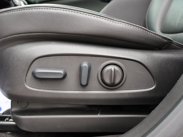 Vehicle image 24 of 43