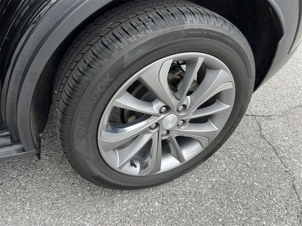 Vehicle image 10 of 35