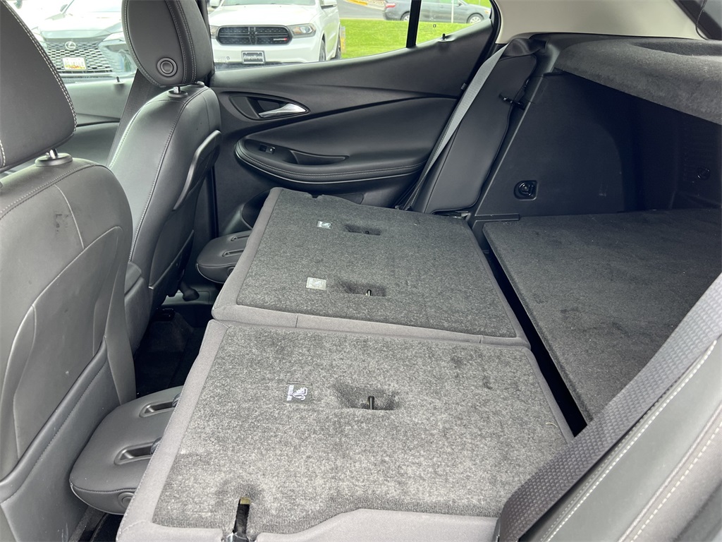 Vehicle image 11 of 35