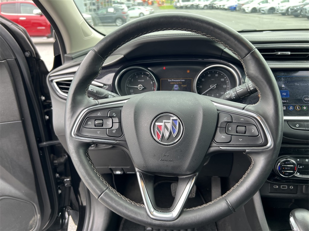 Vehicle image 33 of 35