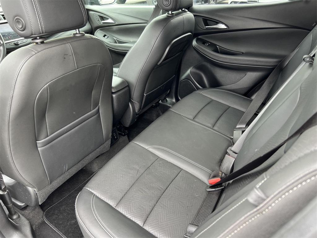 Vehicle image 15 of 35